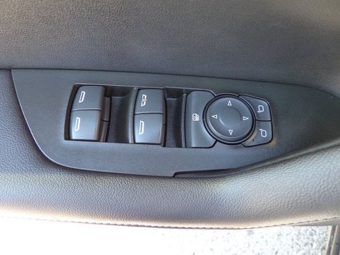 Used 2022 Chevrolet Blazer LT FWD image 20