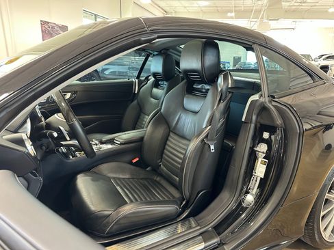 Used 2019 Mercedes-Benz SL 550 image 21