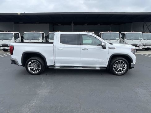 New 2026 GMC Sierra 1500 SLT w/ SLT Premium Package RWD image 4
