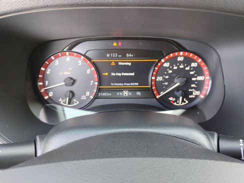 Used 2024 Nissan Frontier Pro-X RWD image 19