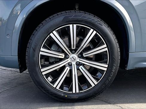 Used 2023 Volvo XC90 B6 Plus w/ Protection Package Premier image 12