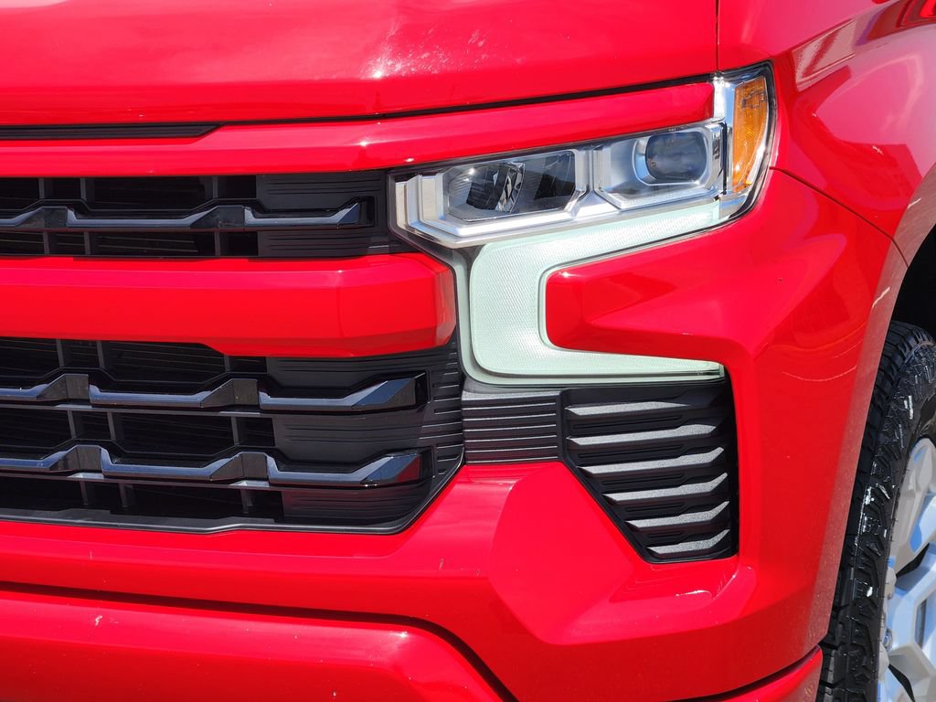 Used 2022 Chevrolet Silverado 1500 RST AWD/4WD image 7