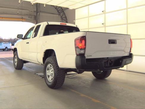 Used 2020 Toyota Tacoma SR image 8