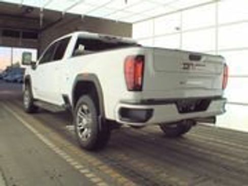 Used 2020 GMC Sierra 2500 AT4 image 9