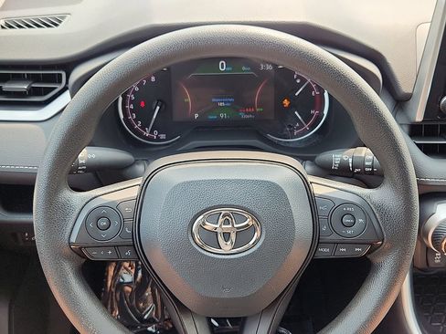 Certified 2025 Toyota RAV4 XLE FWD image 20