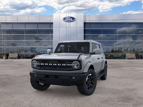 New 2026 Ford Bronco Outer Banks AWD/4WD image 2
