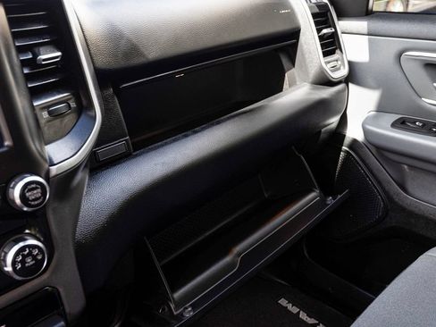 Used 2020 RAM 1500 Big Horn AWD/4WD image 18