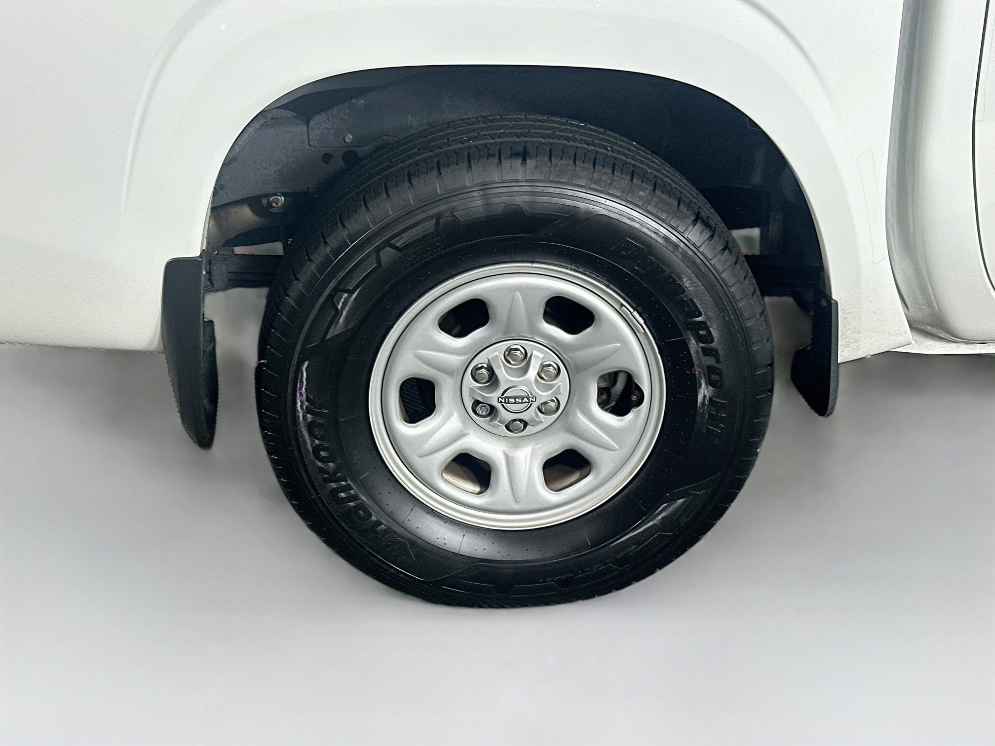 Used 2023 Nissan Frontier S w/ Technology Package RWD image 11