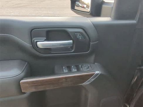 Used 2020 GMC Sierra 2500 SLE image 22