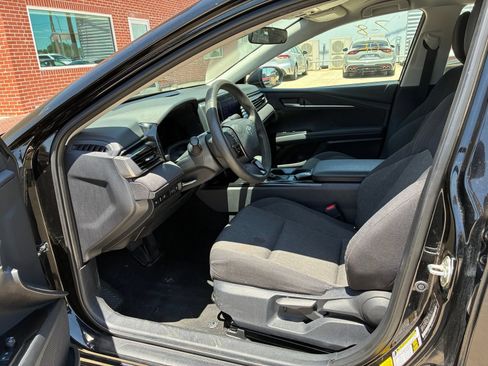 Used 2025 Toyota Camry LE FWD image 2