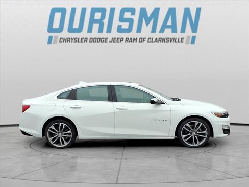 Used 2023 Chevrolet Malibu LT image 2