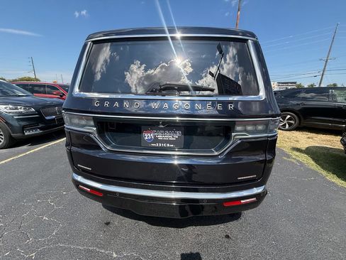Used 2023 Jeep Grand Wagoneer Series III w/ Rear Seat Video Group 1 AWD/4WD image 4