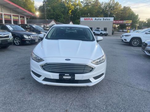 Used 2018 Ford Fusion SE FWD image 7