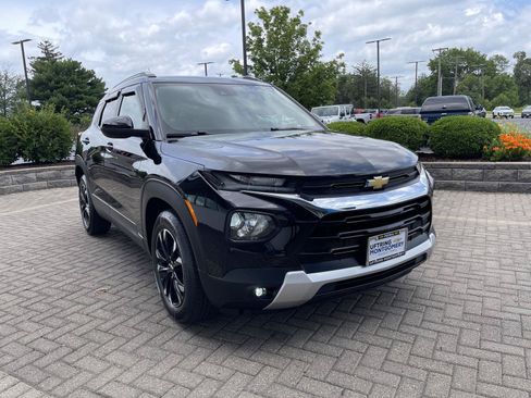 Used 2022 Chevrolet TrailBlazer LT w/ Convenience Package FWD image 7