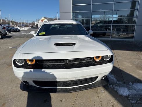 Used 2023 Dodge Challenger GT image 2