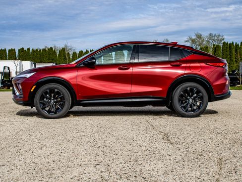 Used 2024 Buick Envista Sport Touring w/ Convenience I Package FWD image 4