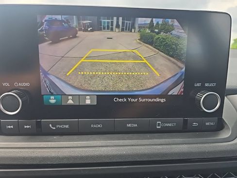 Used 2025 Honda Accord LX image 9