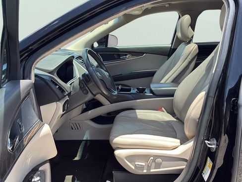 Used 2017 Lincoln MKX Reserve FWD image 22