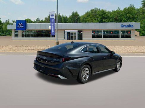 New 2026 Hyundai Sonata SE FWD image 5