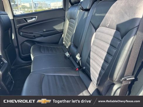 Used 2022 Ford Edge SEL w/ Convenience Package image 8