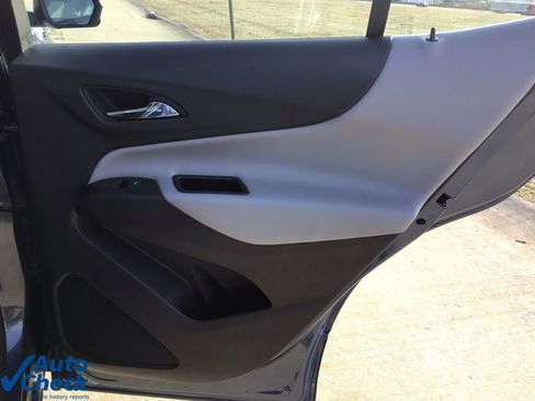 Used 2024 Chevrolet Equinox LS image 14