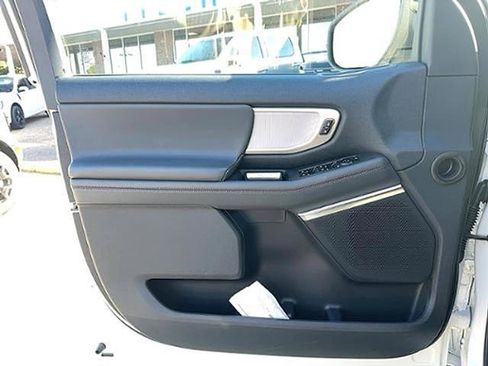 New 2025 Ford Expedition Active image 20