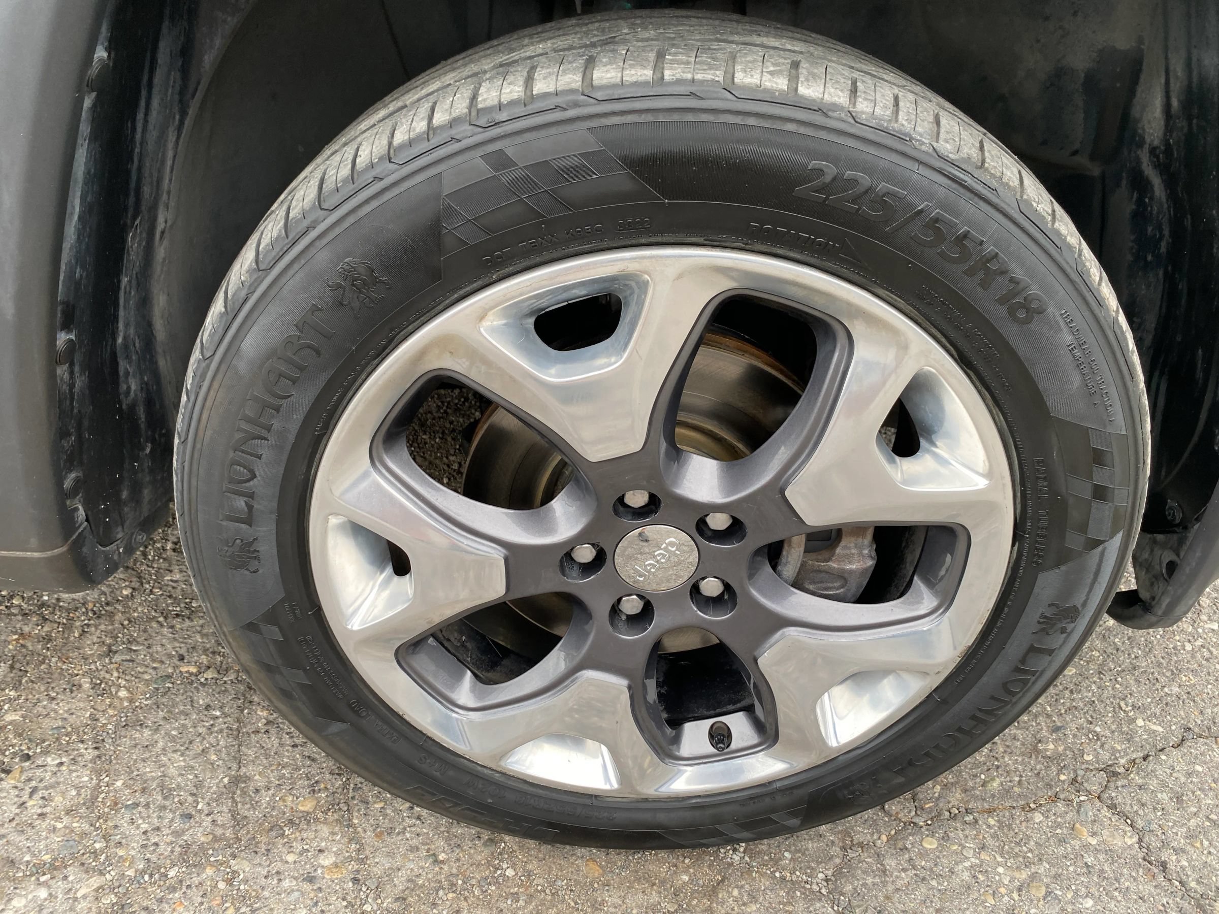 Used 2019 Jeep Compass Limited AWD/4WD image 28