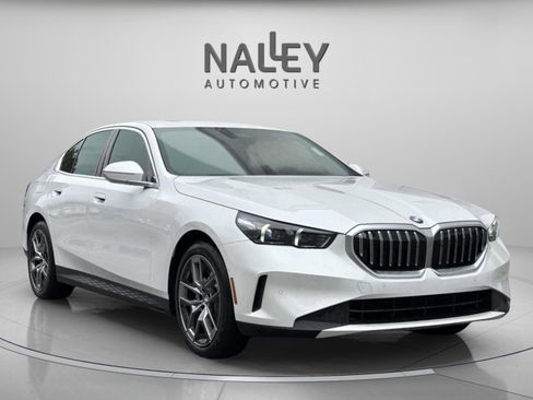 Used 2026 BMW 530i image 6