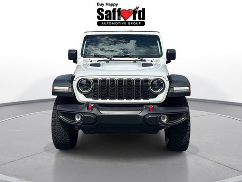 Used 2025 Jeep Wrangler Unlimited Rubicon w/ Convenience Group AWD/4WD image 7