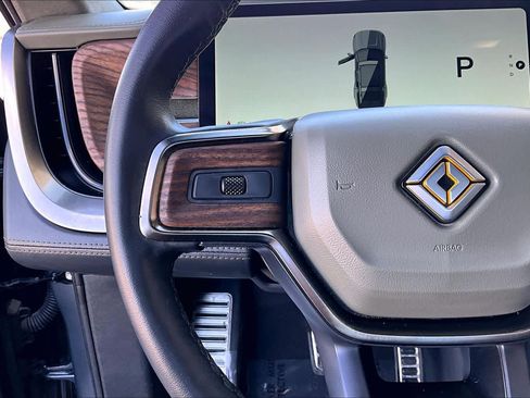 Used 2023 Rivian R1S Adventure AWD/4WD image 23