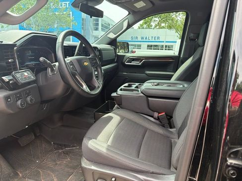 Used 2024 Chevrolet Silverado 1500 LT AWD/4WD image 32