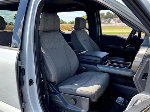 Used 2024 Ford F150 XLT w/ Mobile Office Package image 8