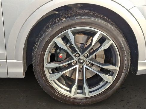 Used 2021 Audi SQ8 Prestige w/ Prestige Package image 9