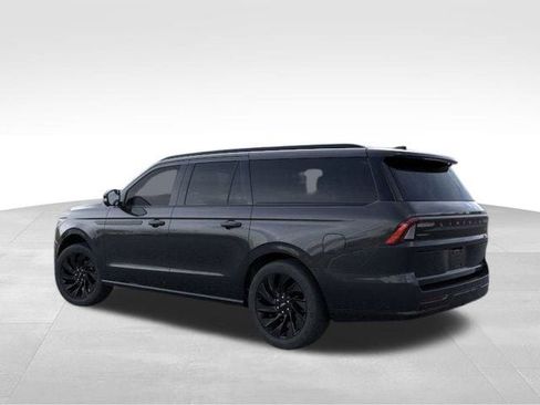 New 2025 Lincoln Navigator L Reserve w/ Jet Appearance Package image 26
