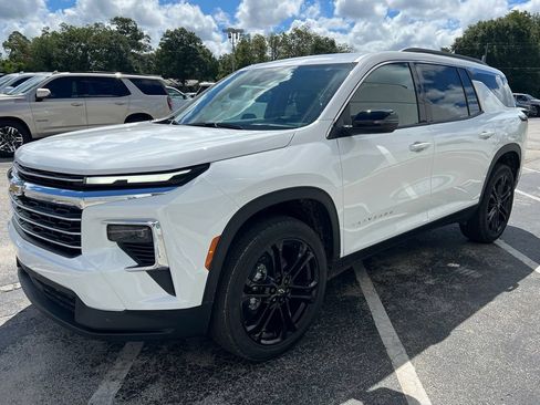 New 2027 Chevrolet Traverse LT FWD image 27