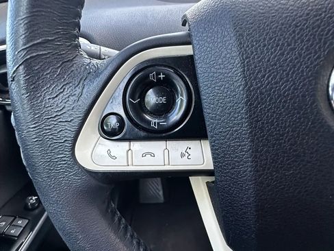 Used 2017 Toyota Prius Prime Plus w/ Carpet Mat Package FWD image 29