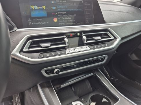 Used 2023 BMW X5 xDrive45e w/ Executive Package AWD/4WD image 11