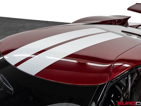 Used 2018 Ford GT RWD image 16