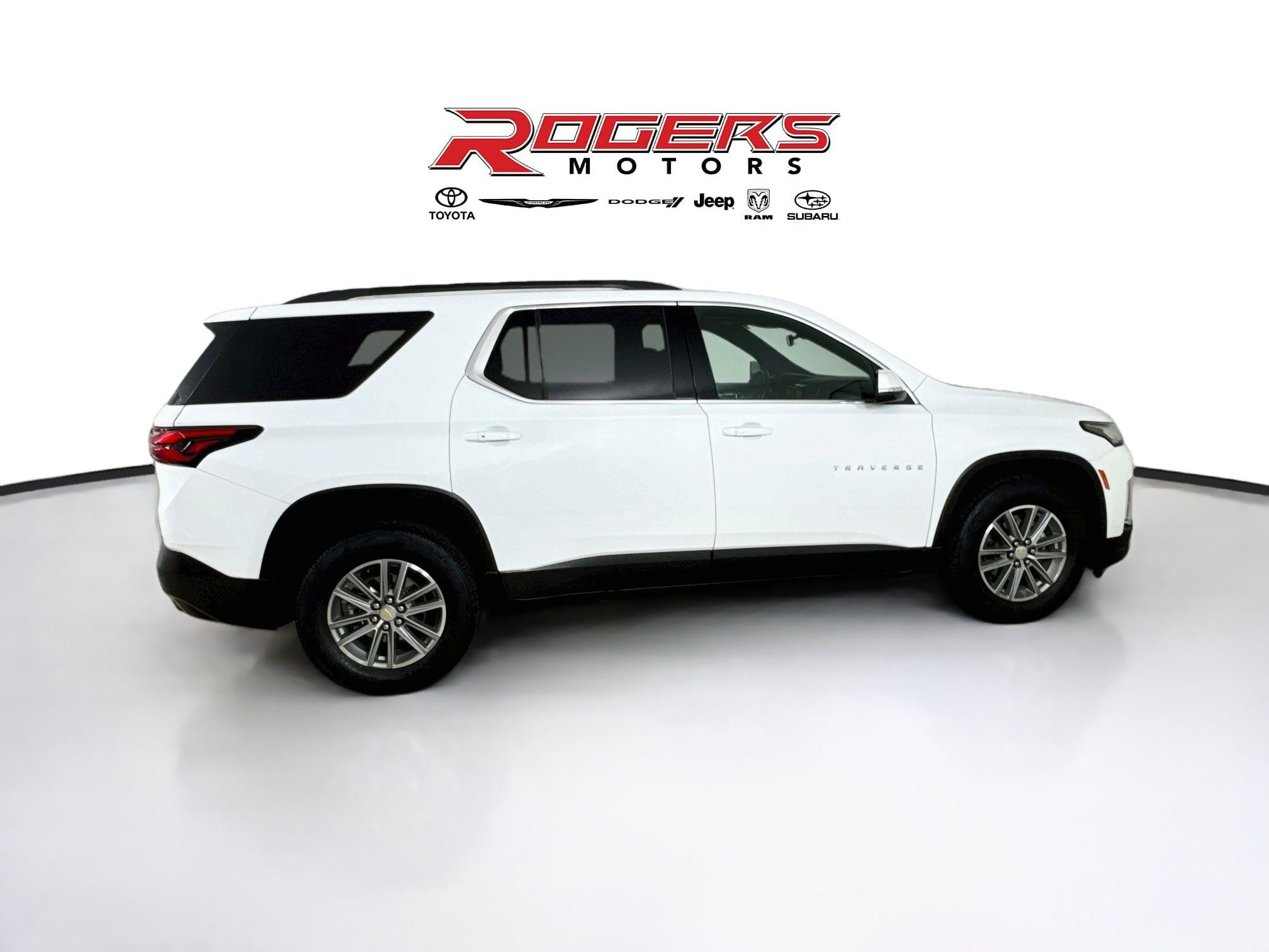 Used 2023 Chevrolet Traverse LT AWD/4WD image 9