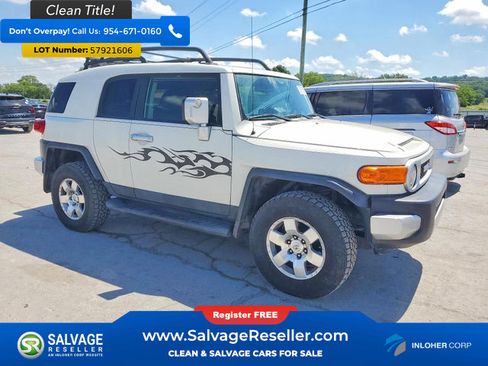 Used 2010 Toyota FJ Cruiser 4WD image 5