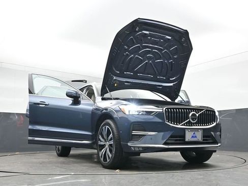 Used 2023 Volvo XC60 B5 Plus w/ Climate Package AWD/4WD image 55