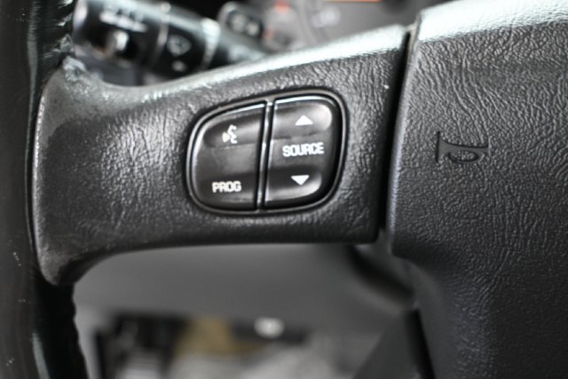 Used 2005 Chevrolet Silverado 2500 LS w/ Heavy-Duty Power Package AWD/4WD image 33