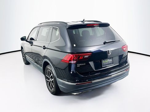 Used 2021 Volkswagen Tiguan SE w/ Panoramic Sunroof Package FWD image 5