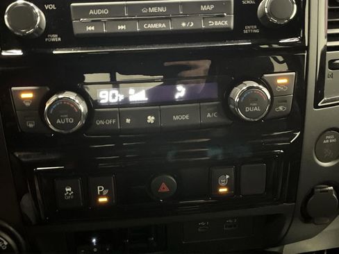 Used 2024 Nissan Titan PRO-4X w/ Pro-4x Utility Package image 18