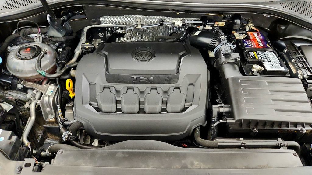 Used 2023 Volkswagen Tiguan SE R-Line FWD image 25