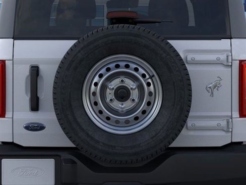 New 2025 Ford Bronco 2-Door image 24