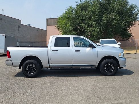 Used 2016 RAM 1500 Express AWD/4WD image 8