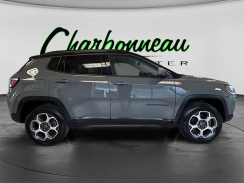 Used 2022 Jeep Compass Trailhawk AWD/4WD image 6