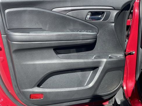 Certified 2023 Honda Ridgeline Sport image 21