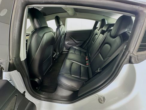 Used 2019 Tesla Model 3 Long Range image 26